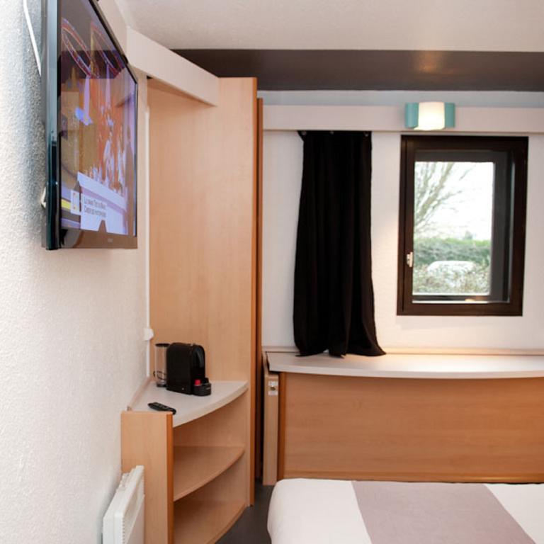 Egg Hotel Gonesse Luaran gambar