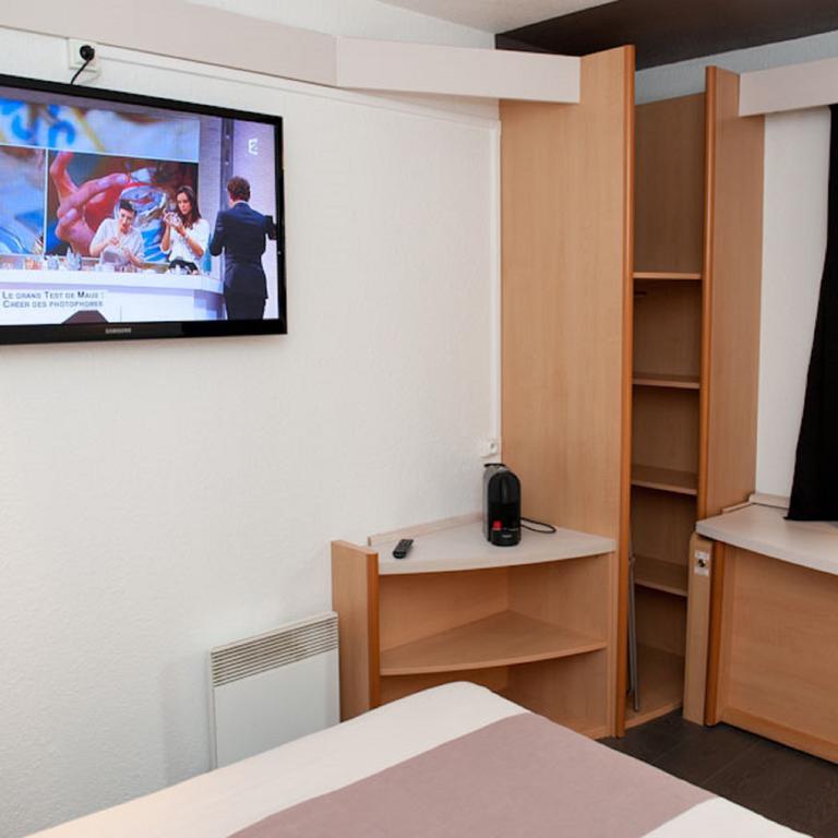 Egg Hotel Gonesse Luaran gambar