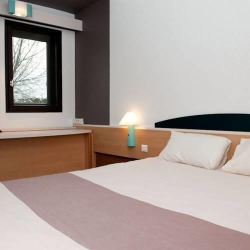 Egg Hotel Gonesse Luaran gambar
